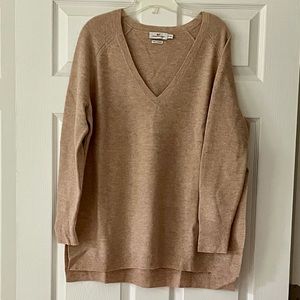 EUC Vineyard Vines Cozy V-Neck Poncho Size XS/S Dark Tan